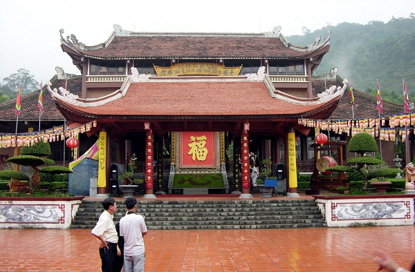 Tour du lịch Yên Tử